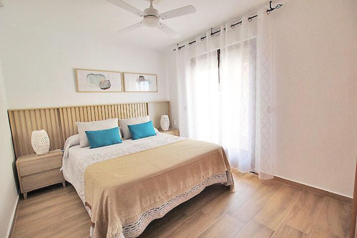 Apartamento Europa Primera Linea De Playa Guardamar Appartement Guardamar del Segura Buitenkant foto